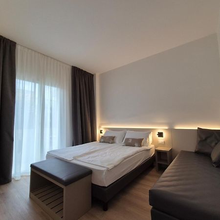 Hotel Delfino Καόρλε Εξωτερικό φωτογραφία