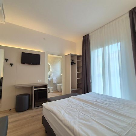 Hotel Delfino Καόρλε Εξωτερικό φωτογραφία