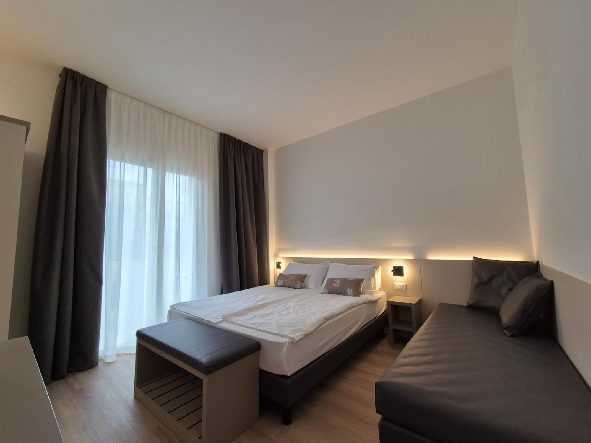 Hotel Delfino Καόρλε Εξωτερικό φωτογραφία